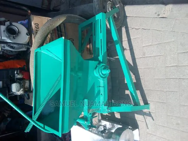 Cassava Grator With Engine · Photo 1