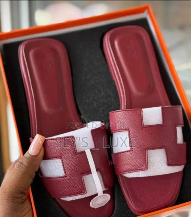 Wine Hermes Sandals · Photo 1