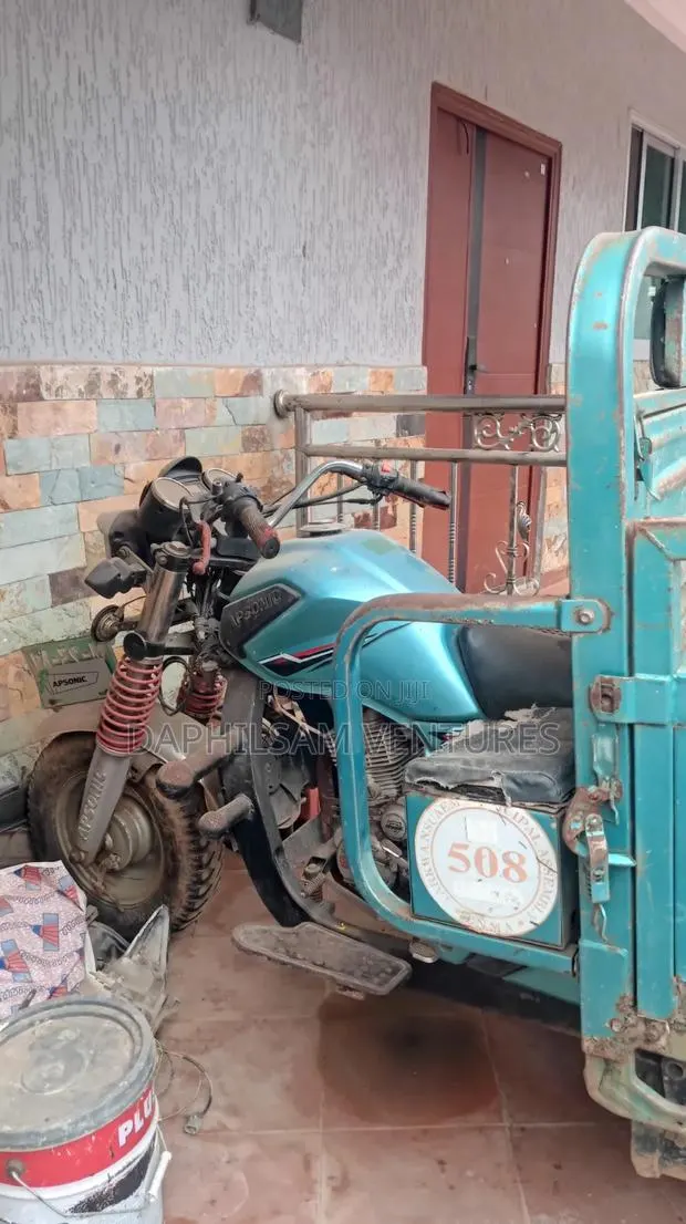 Tricycle 2022 Green · Photo 1