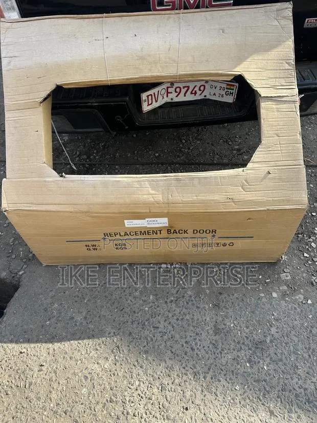 Toyota RAV4 Boot 2019,2020,2021,2022,2023,2024 · Photo 1
