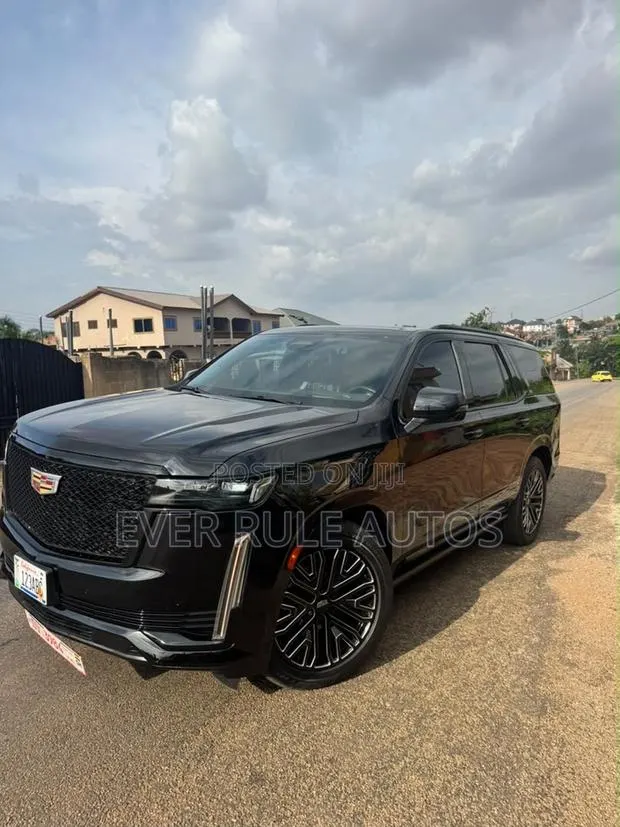 Cadillac Escalade Sport Platinum 2023 Black · Photo 1