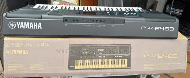 Yamaha PSR-E483 · Photo 1