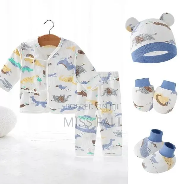 Dino Snuggle 5piece Set. 0-3m · Photo 1