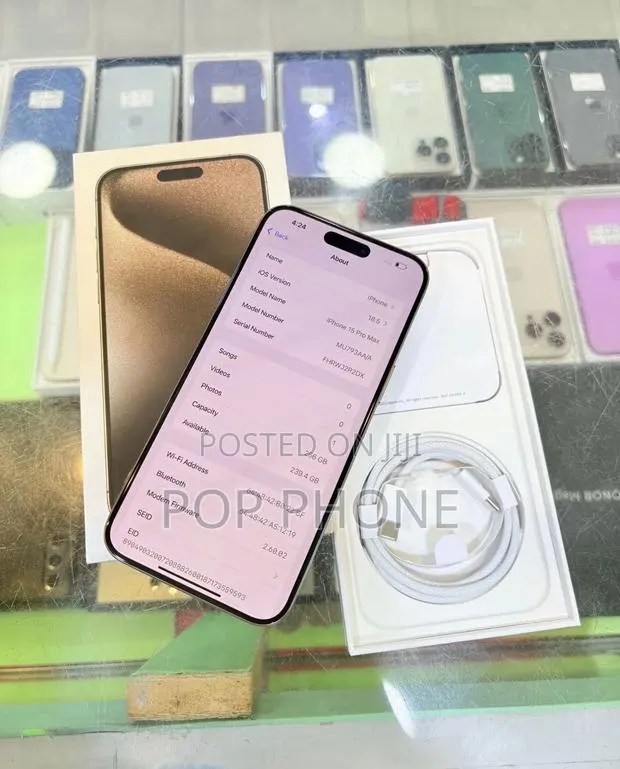 Apple iPhone 15 Pro Max 256 GB Silver · Photo 1