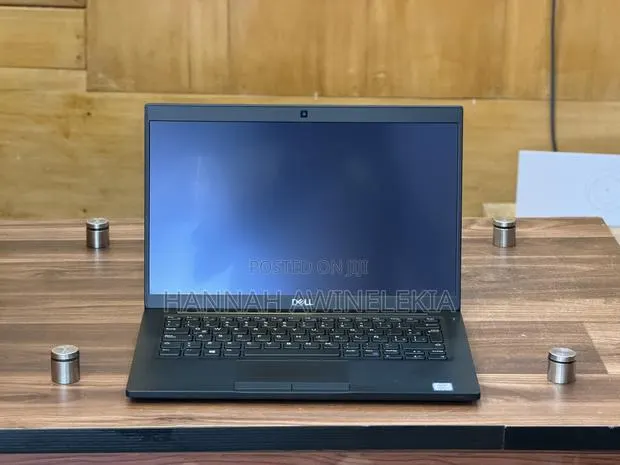 Laptop Dell Latitude 7390 8GB Intel Core i5 SSD 256GB · Photo 1