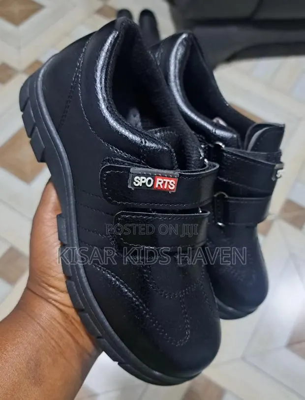 Nice Boys School Shoe Size 32 · Photo 1