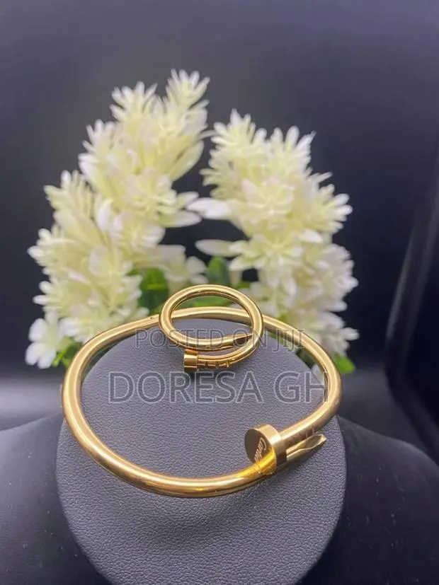 Cartier Bangle and Ring Set for Her – Elegant Matching Jewelry Set · Photo 1