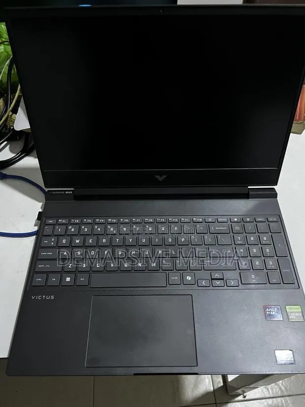 Laptop HP Victus 15 32GB AMD Ryzen 7 SSD 512GB · Photo 1