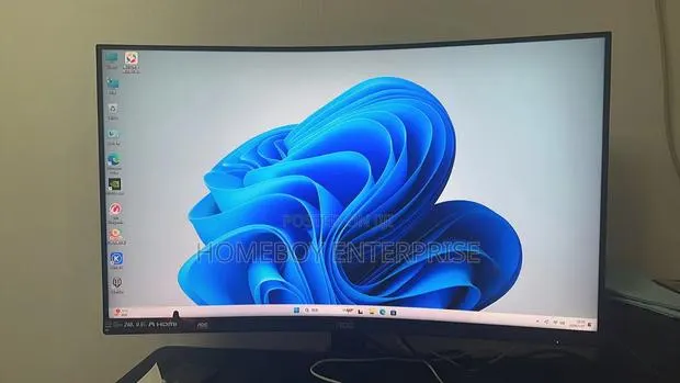 32inchs Curve 144hz Resolution 1ms Monitor · Photo 1