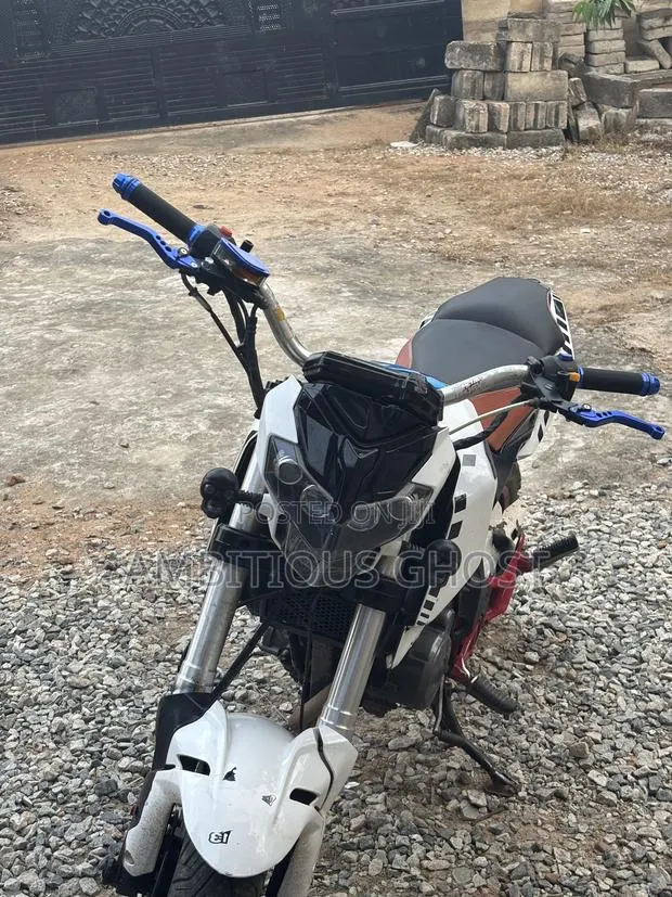 Benelli TNT 2019 White · Photo 1