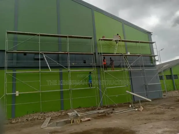 Scaffolding/Decking Formwork/Compactor/Backhoe Loader · Photo 1