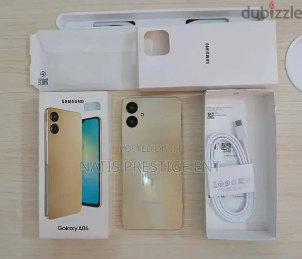 New Samsung Galaxy A06 64 GB Gold · Photo 1