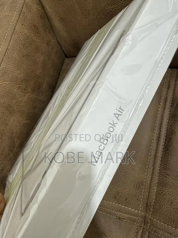New Laptop Apple MacBook Air 2026 M5 24GB Apple M5 SSD 1T · Photo 1