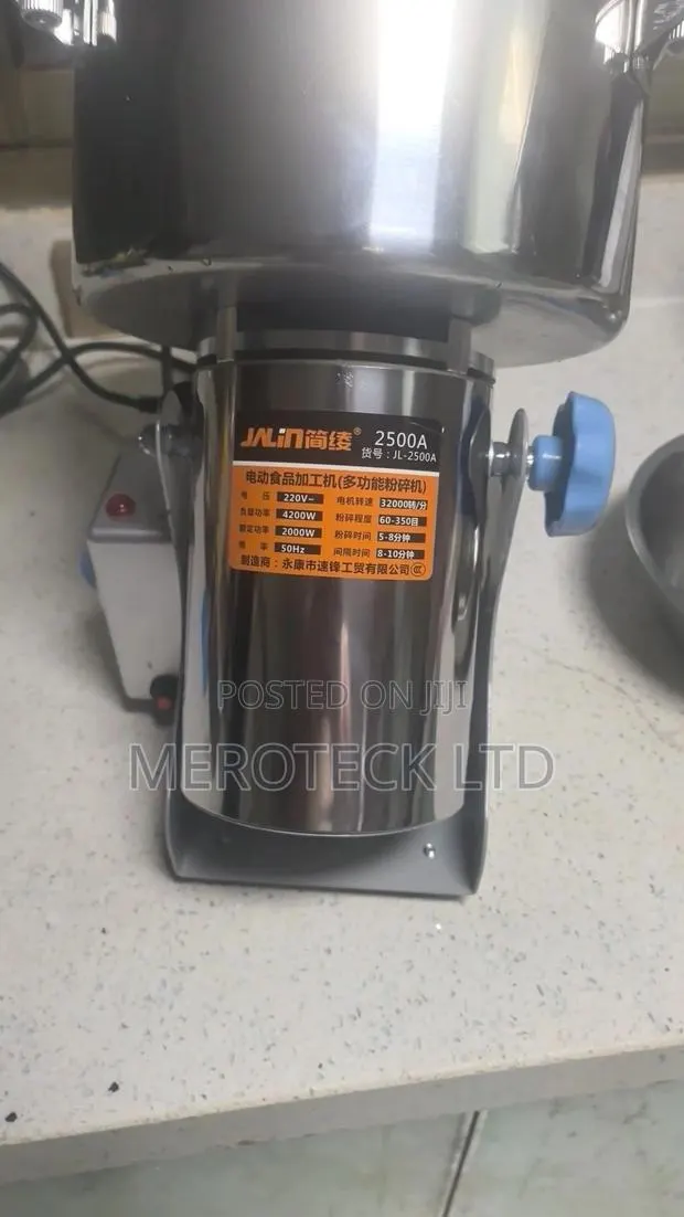 Commercial Stainless Steel Spices and Herbs 2.5kg Grinder · Photo 2