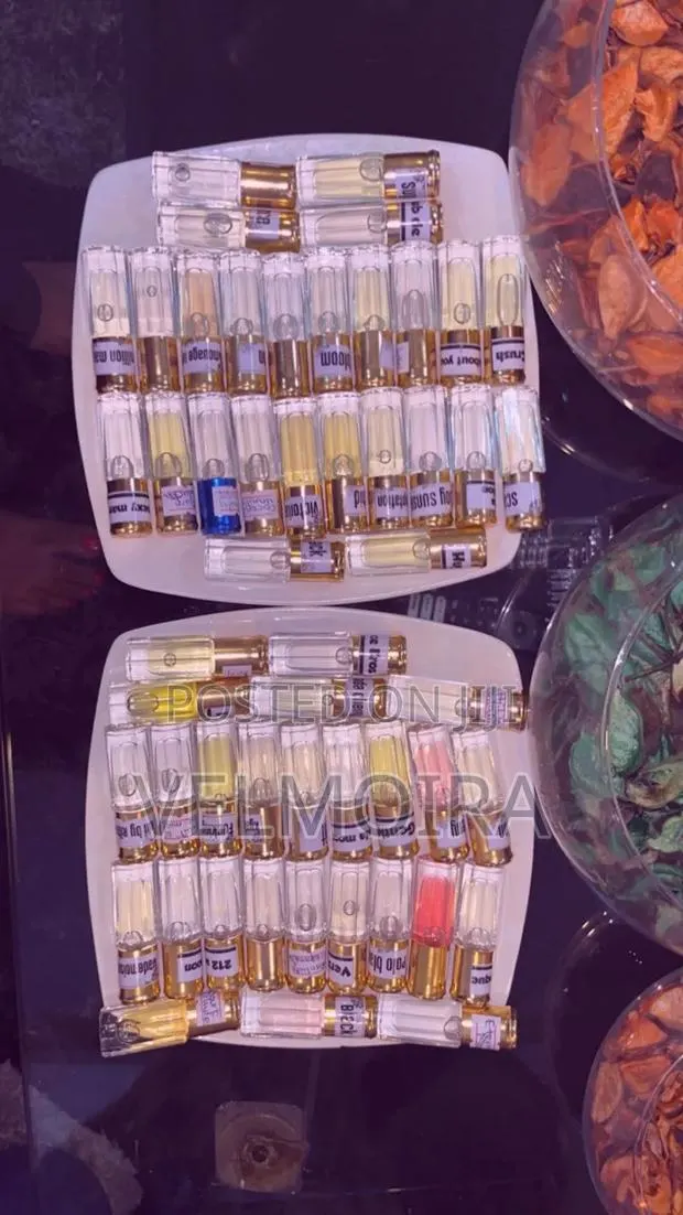 Perfume Oils · Photo 1