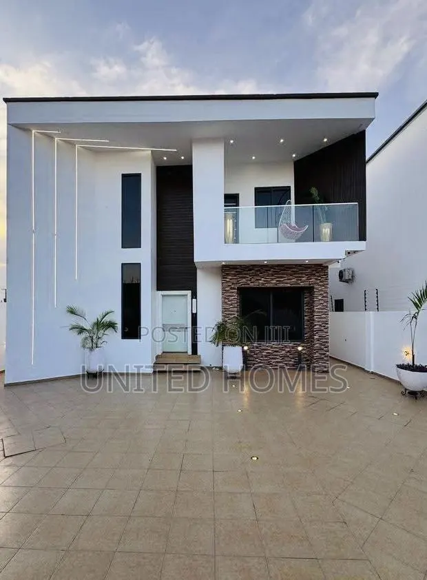 Furnished 4bdrm House in East Legon for rent · Photo 1