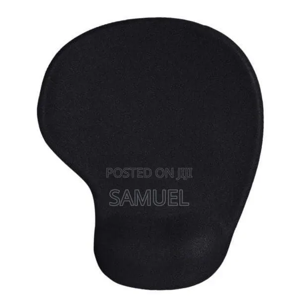 Ergonomic Mouse Pad With Gel Wrist Support · Photo 1