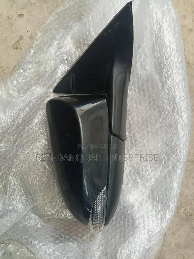 Toyota Camry 2012,2013,2014 Side Mirror Pair · Photo 1