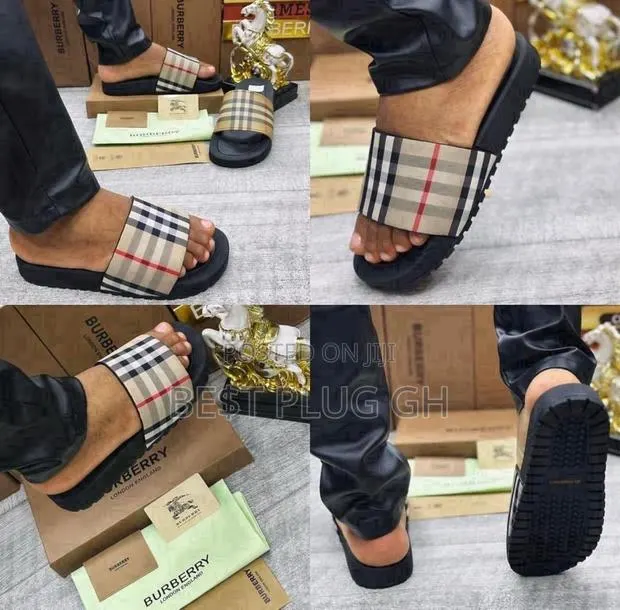 Burberry Check Slides · Photo 1