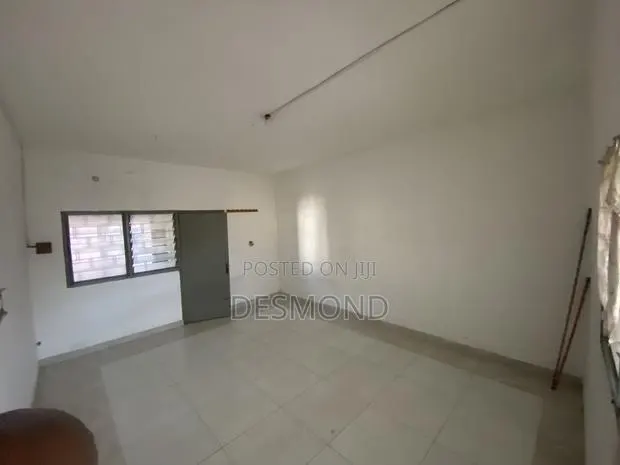 1bdrm Room & Parlour in Carl Quist Residence, Osu Ako-Adjei for rent · Photo 1