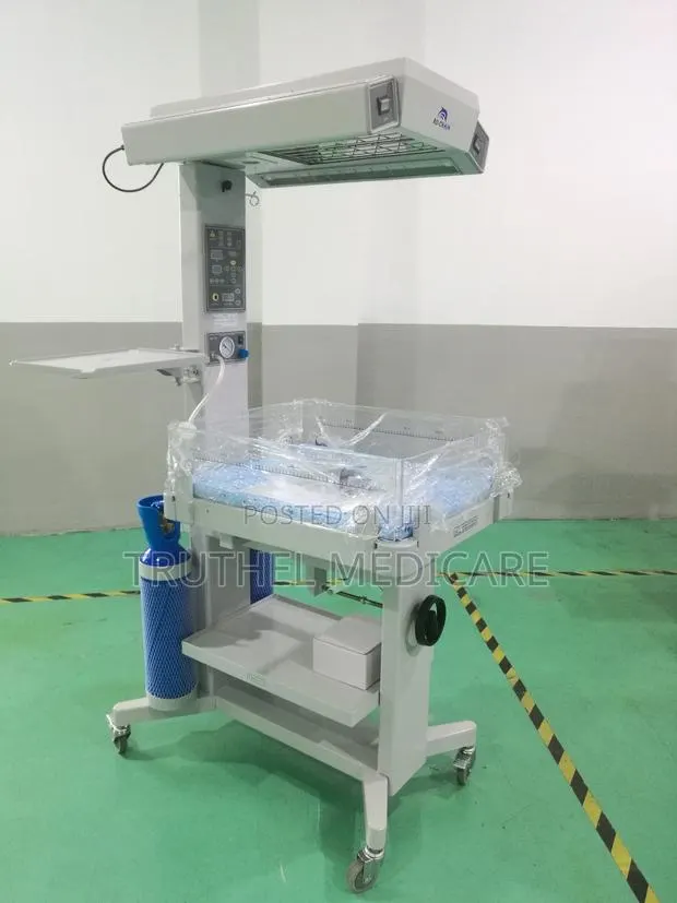 Infant Radiant Warmer · Photo 1