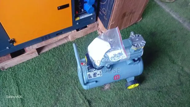 ECOOLMAX Heavy-Duty Oil-Free Air Compressor – Clean Air, Fast Pressure · Photo 1