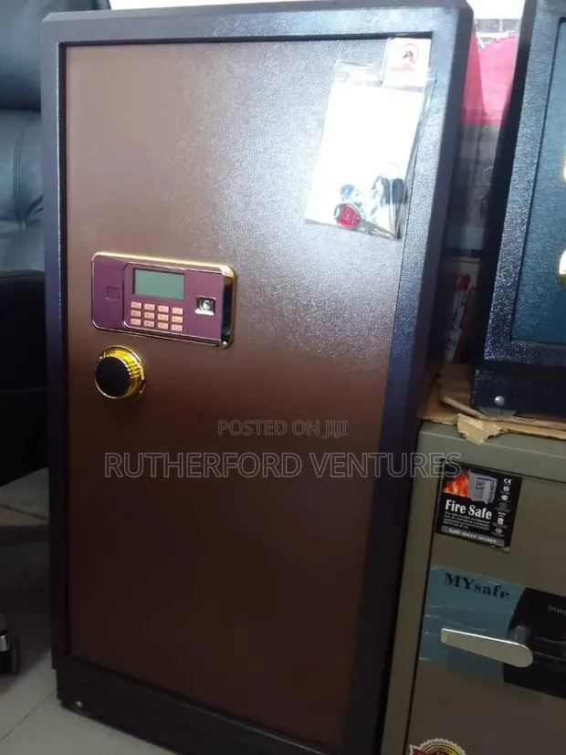 Fireproof Money Safe · Photo 1