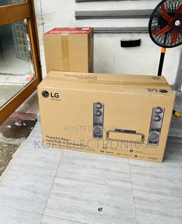 Energy Saving Lg Lhd687lg 1250watt Home Theater System · Photo 1