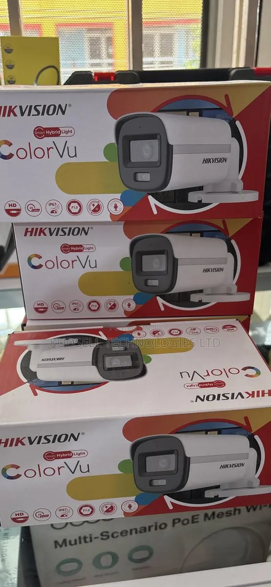 Hikvision Colorvu Camera With Audio Ds-2ce10kf0t-LPFS · Photo 1