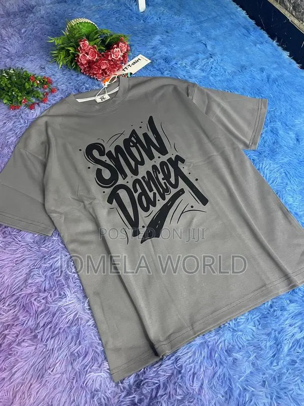 Cotton T-Shirt · Photo 3