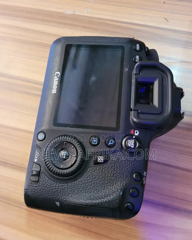 Neat Canon 6d Original · Photo 1