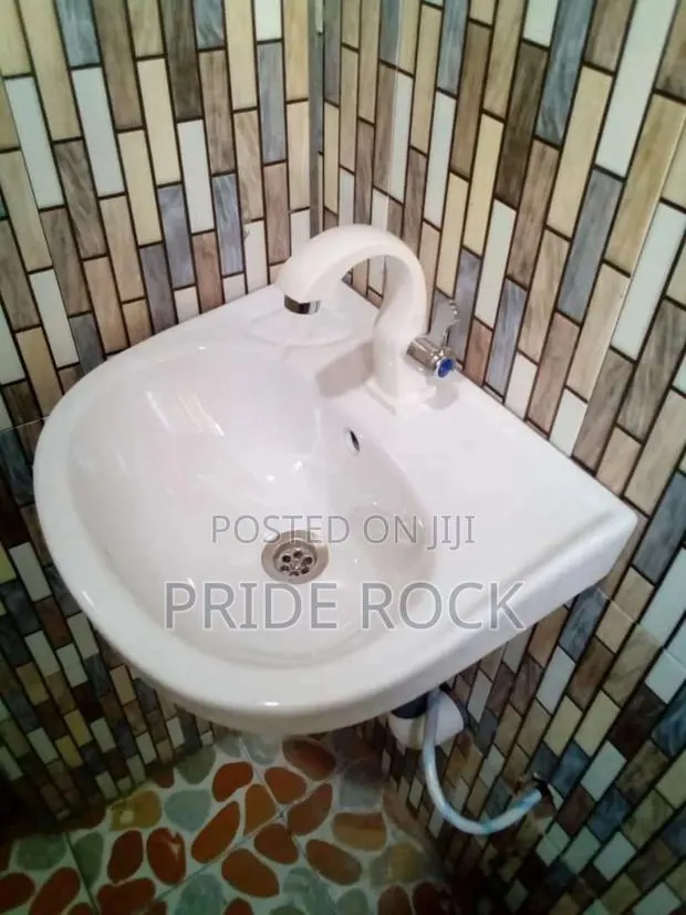 Wash Hand Basin With Plastic Basin Tap Set · Photo 1