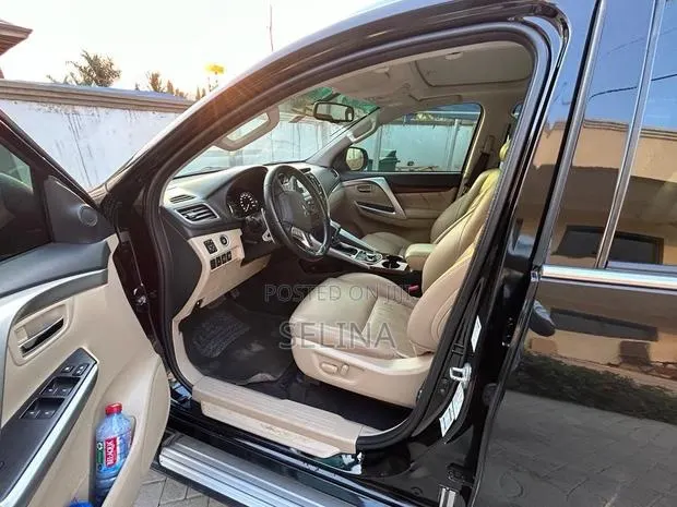 Mitsubishi Pajero V80 3.8 V6 GLS 2017 Black · Photo 1