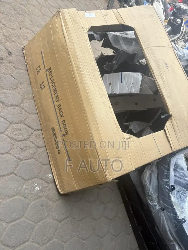 Toyota Rav4 2019,2020,2021,2022,2023,2024 Boot · Photo 1