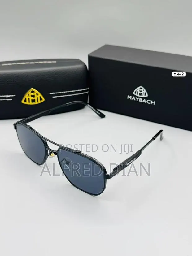 Sunglasses · Photo 1