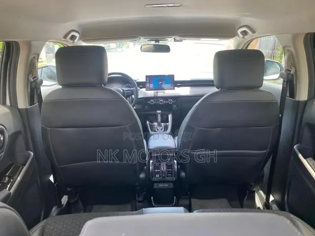 Honda HR-V 2024 White · Photo 1