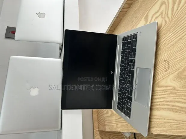 Laptop HP EliteBook 745 G6 8GB AMD Ryzen 3 SSD 256GB · Photo 1