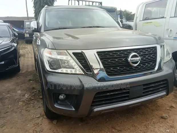 Nissan Armada 2017 Gray · Photo 1