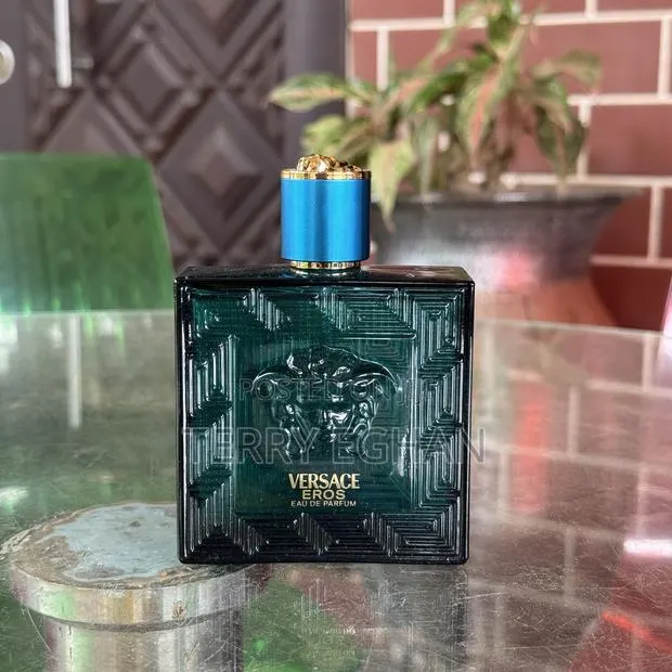 Versace Blue Euros · Photo 1
