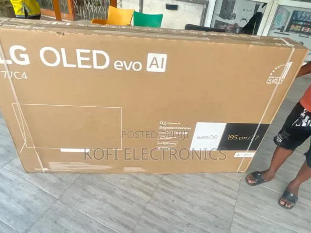 Lg 77” C4 Oled Pure Blacks, Pure Power Tv · Photo 1