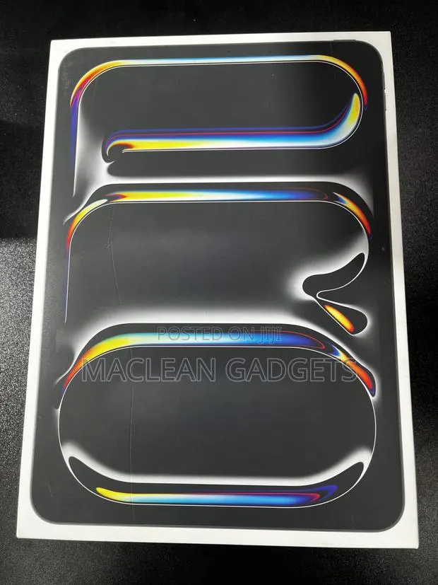 New Apple iPad Pro 13 (2025) 256 GB Silver · Photo 1