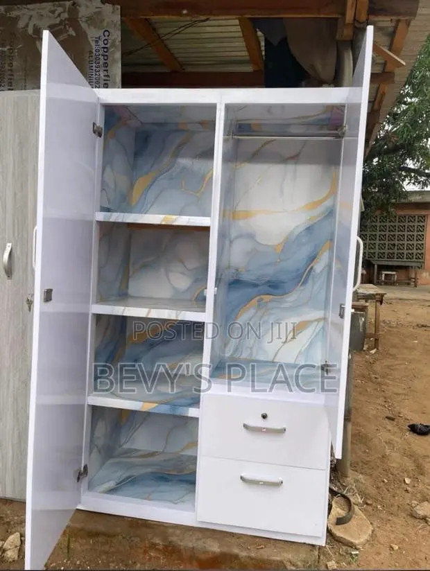 2 In1 Wardrobe · Photo 1