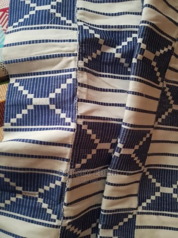 Quality Hand Woven Kente Clothes · Photo 1