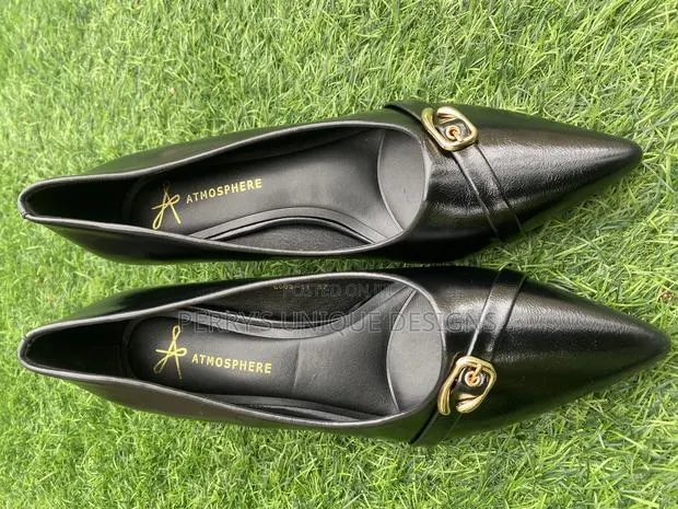 Noirgrace Classic Short Heel Pumps – Black Edition · Photo 1