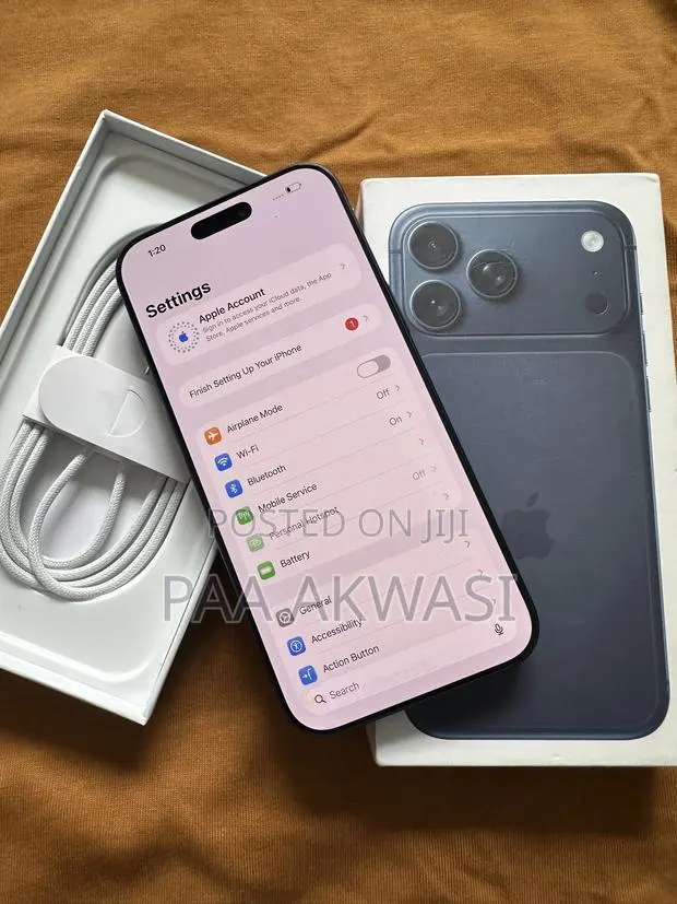 Apple iPhone 17 Pro Max 512 GB Blue · Photo 1