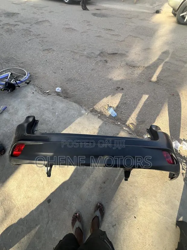Toyota Highlander 2017 2018 2019 Back Bumper Complete · Photo 1