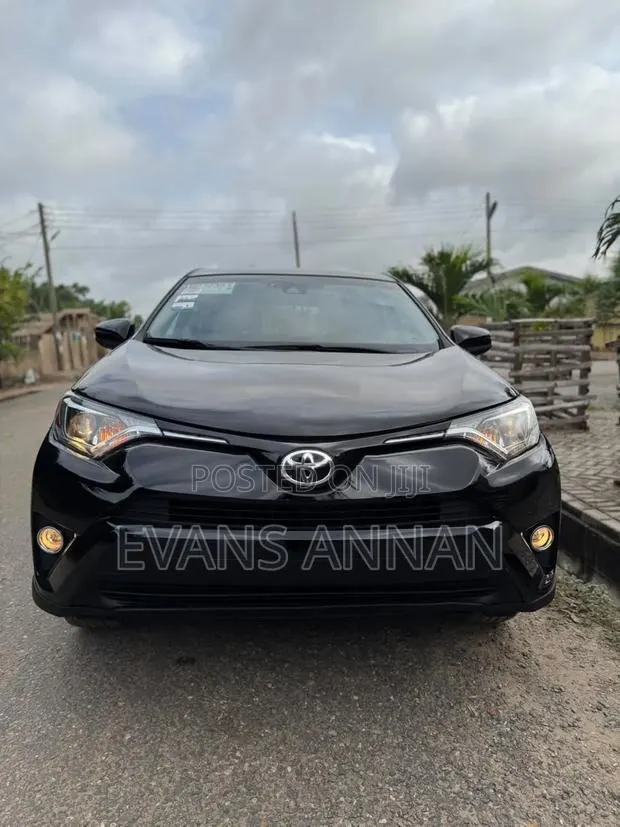Toyota RAV4 2018 Black · Photo 1