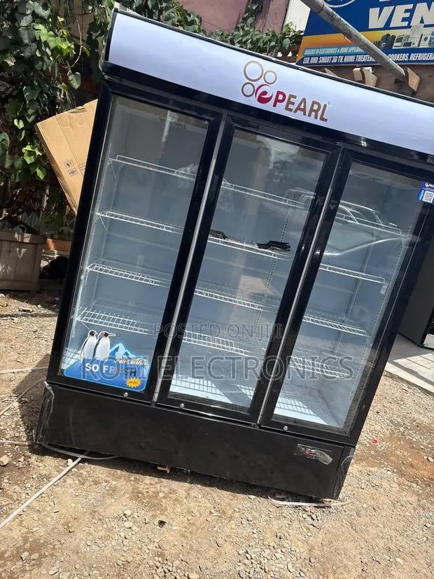 Pearl 950l Beverage Display Refrigerator Perfect for Stores · Photo 1