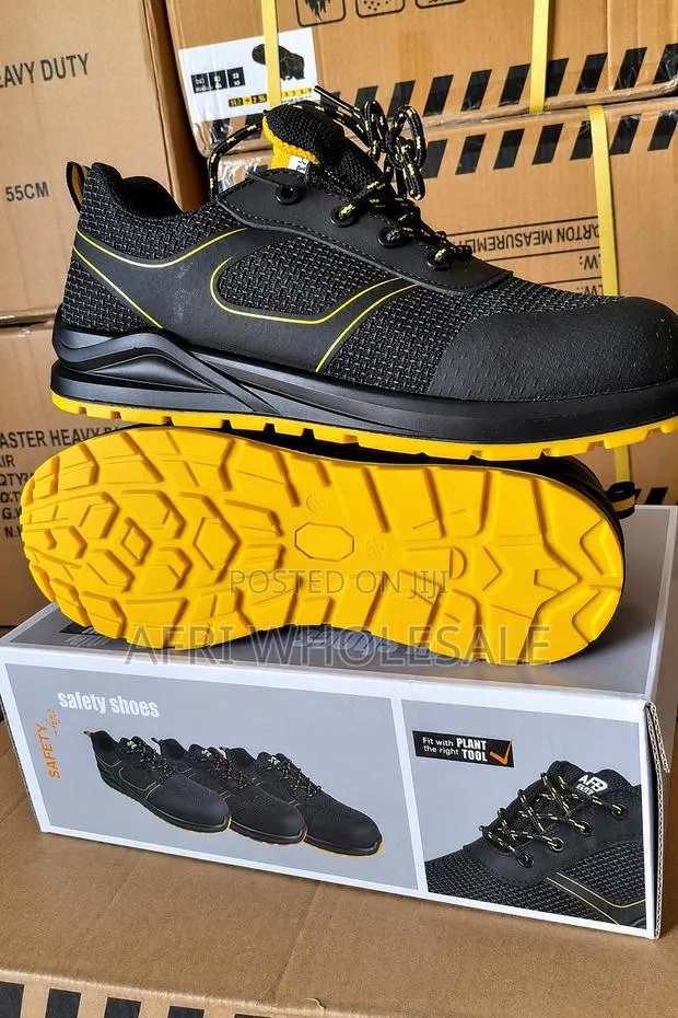 Industrial Fashionable Safety Boot Shoe Sneakers Steel Toe · Photo 1