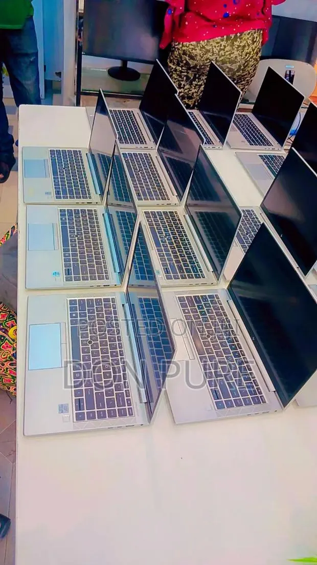 Laptop HP EliteBook 830 G7 16GB Intel Core i5 SSD 256GB · Photo 1